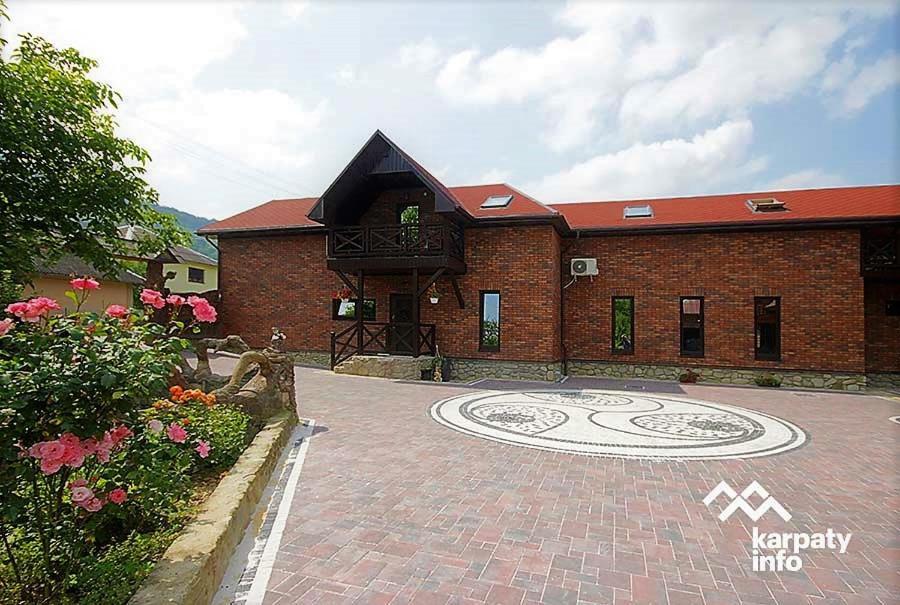 Hammam Spa Villa DAROSO Kosiv Exteriör bild